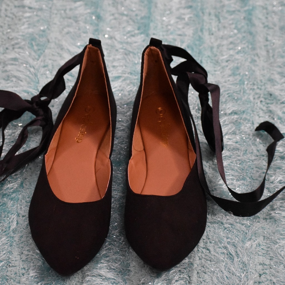 Black Ankle-Strap Flat for Women - Picture 2 of 3
